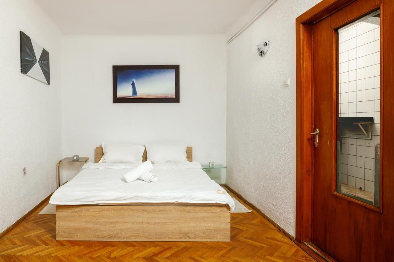 Old Town Boutique Apartment Brasov Exterior photo